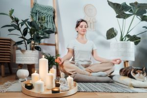 Sådan skaber du et zen-hjem: Tips til Feng Shui indretning og harmoni